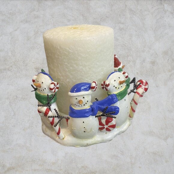 CHRISTMAS CANDLE -- Snowmen and Peppermint Holder, White Sparkly Candle - Picture 2 of 8